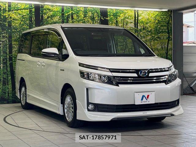 Toyota VOXY HYBRID 2014-07 7880448-15