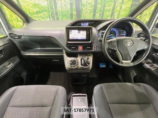 Toyota VOXY HYBRID 2014-07 7880448-1
