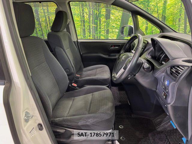 Toyota VOXY HYBRID 2014-07 7880448-6