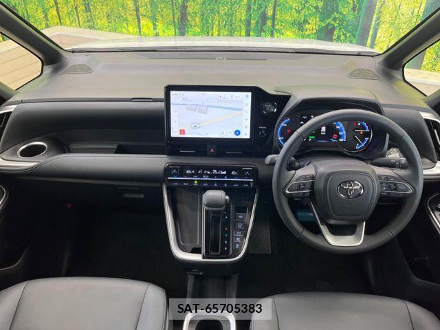 Toyota VOXY HYBRID 2026-03 7880417-1