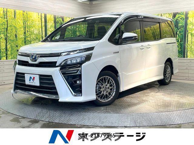 Toyota VOXY HYBRID 2017-11 7880440-0