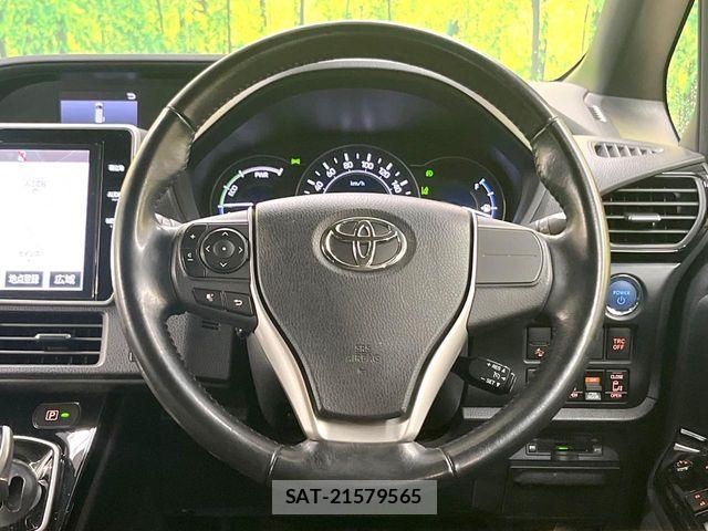 Toyota VOXY HYBRID 2017-11 7880440-11