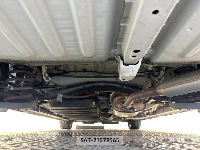 Toyota VOXY HYBRID 2017-11 7880440-18
