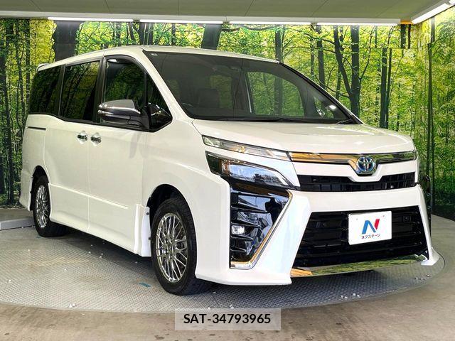 Toyota VOXY HYBRID 2021-04 7880428-14