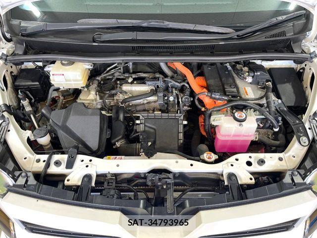 Toyota VOXY HYBRID 2021-04 7880428-16