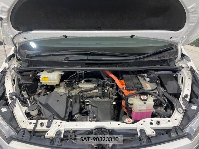 Toyota VOXY HYBRID 2017-11 7880438-18