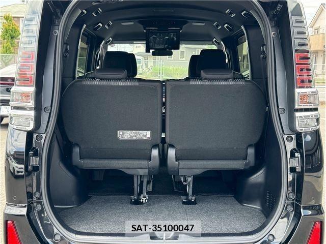 Toyota VOXY HYBRID 2019-06 7880442-11