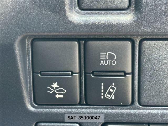 Toyota VOXY HYBRID 2019-06 7880442-20