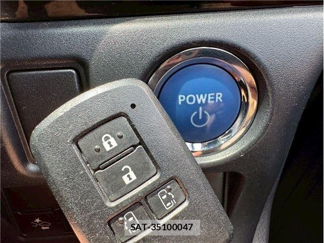 Toyota VOXY HYBRID 2019-06 7880442-29