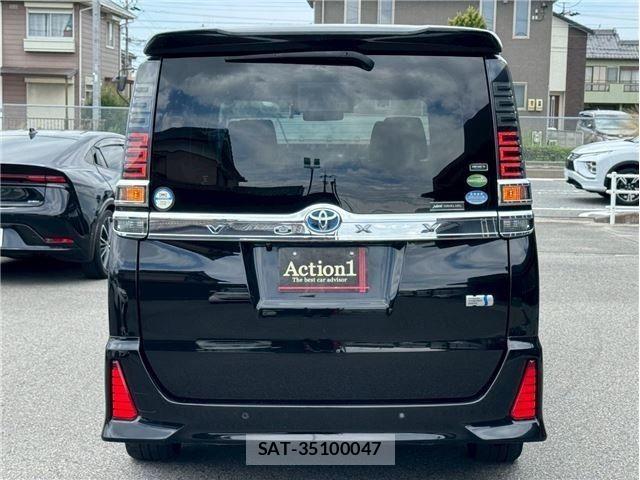 Toyota VOXY HYBRID 2019-06 7880442-4