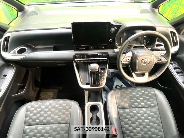 Toyota VOXY HYBRID 2025-01 7880420-1