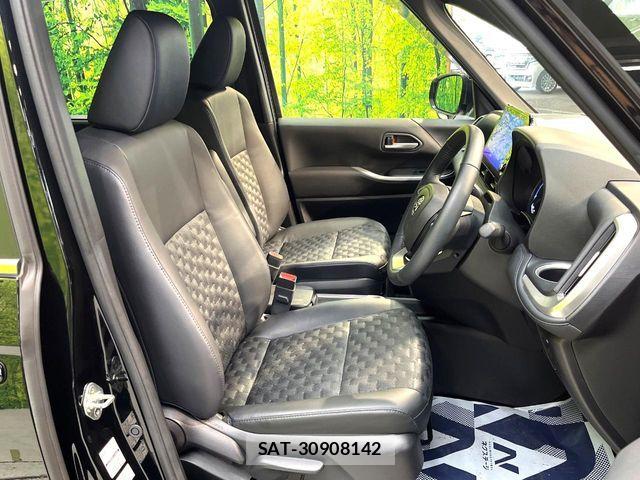 Toyota VOXY HYBRID 2025-01 7880420-7