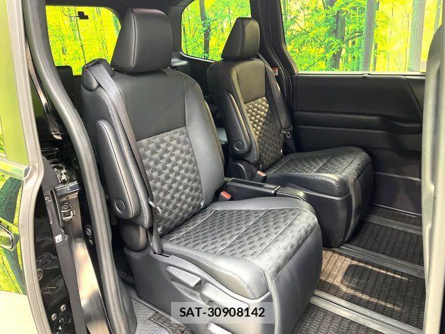 Toyota VOXY HYBRID 2025-01 7880420-8