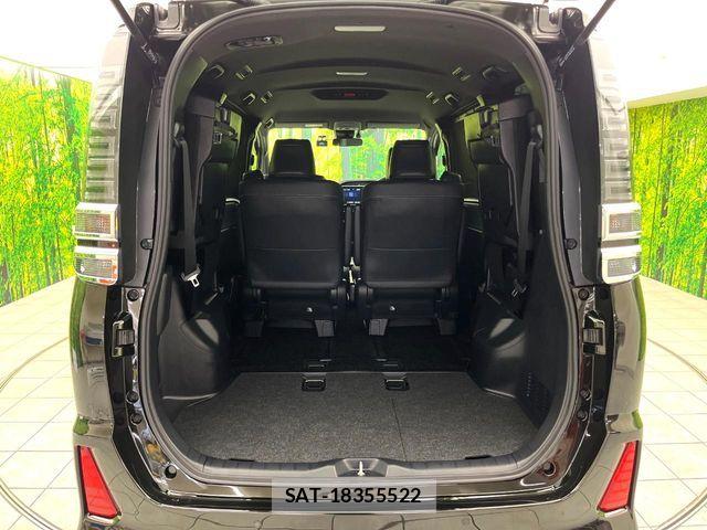Toyota VOXY HYBRID 2021-08 7880427-10