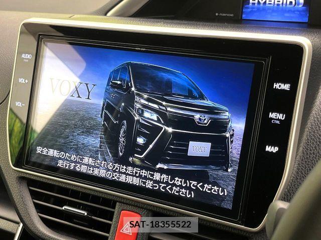 Toyota VOXY HYBRID 2021-08 7880427-2