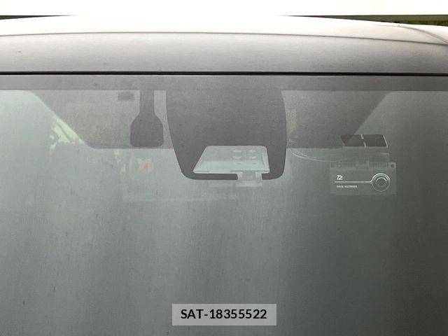 Toyota VOXY HYBRID 2021-08 7880427-3