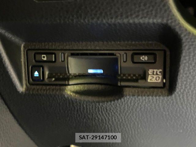 Toyota VOXY HYBRID 2023-01 7880423-6