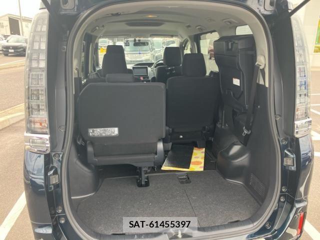 Toyota VOXY HYBRID 2014-03 7880450-13