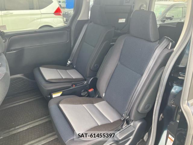 Toyota VOXY HYBRID 2014-03 7880450-15