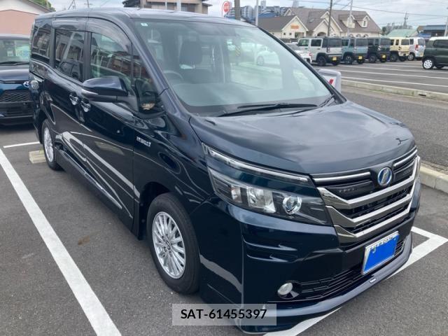 Toyota VOXY HYBRID 2014-03 7880450-1