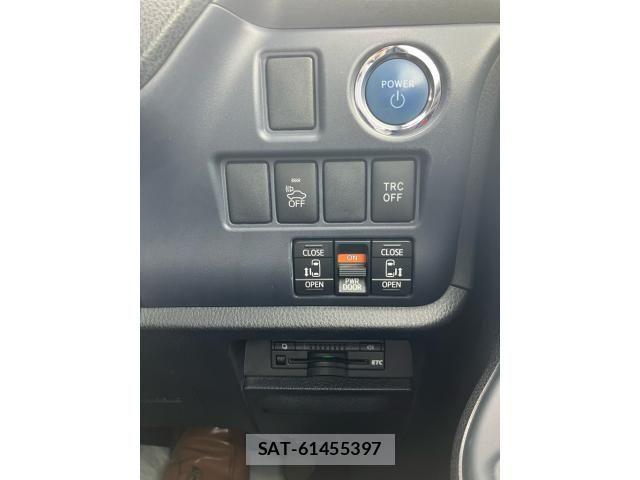 Toyota VOXY HYBRID 2014-03 7880450-21