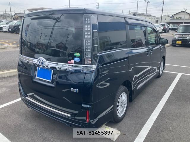 Toyota VOXY HYBRID 2014-03 7880450-2