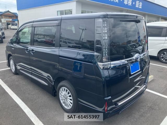 Toyota VOXY HYBRID 2014-03 7880450-3