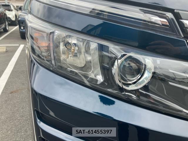 Toyota VOXY HYBRID 2014-03 7880450-4