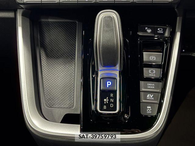 Toyota VOXY HYBRID 2026-06 7880414-10