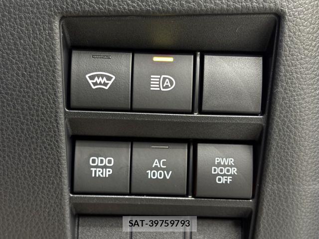 Toyota VOXY HYBRID 2026-06 7880414-11