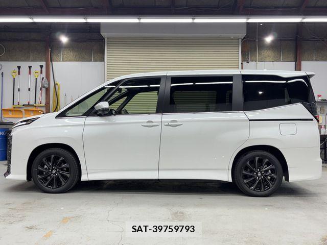 Toyota VOXY HYBRID 2026-06 7880414-16