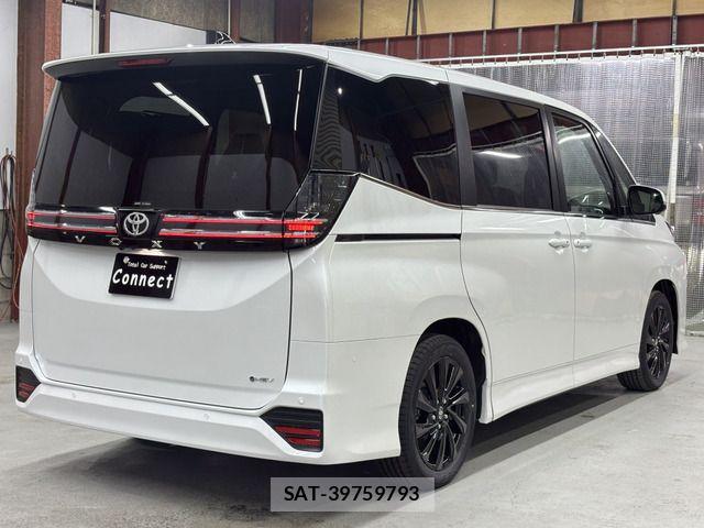 Toyota VOXY HYBRID 2026-06 7880414-19