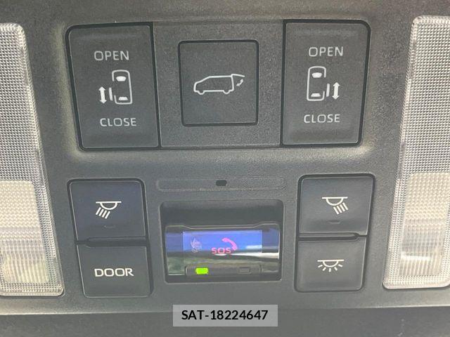 Toyota VOXY HYBRID 2023-02 7903620-5