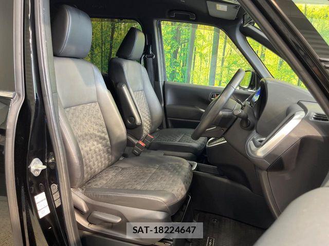 Toyota VOXY HYBRID 2023-02 7903620-8