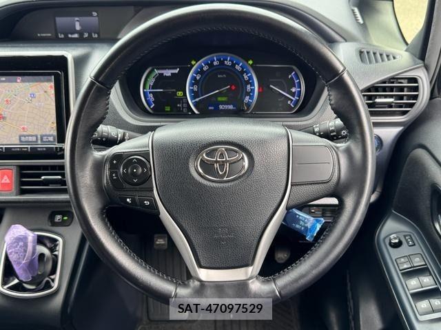 Toyota VOXY HYBRID 2015-08 7903623-13