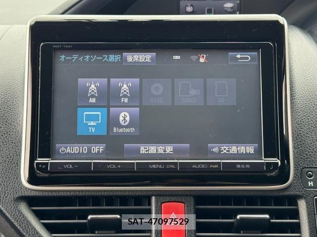Toyota VOXY HYBRID 2015-08 7903623-19