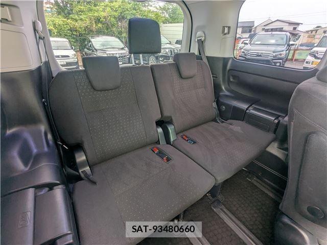 Toyota VOXY HYBRID 2014-08 7903624-11