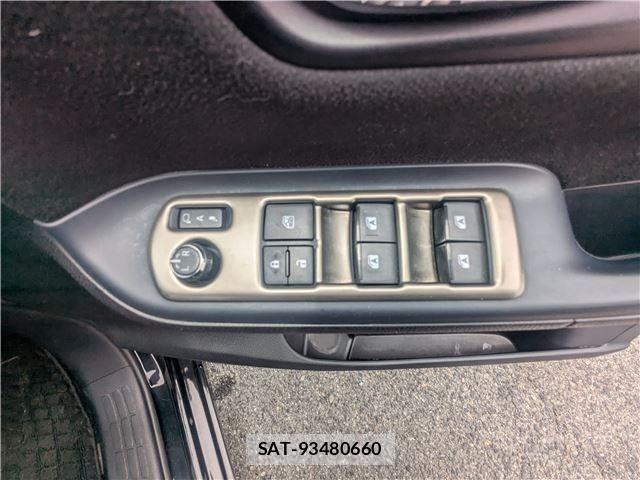 Toyota VOXY HYBRID 2014-08 7903624-27