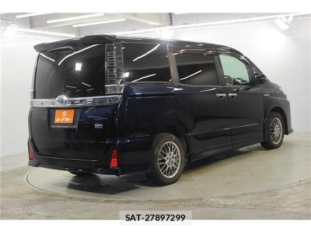 Toyota VOXY HYBRID 2019-12 7903622-9