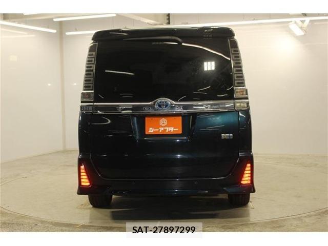 Toyota VOXY HYBRID 2019-12 7903622-10