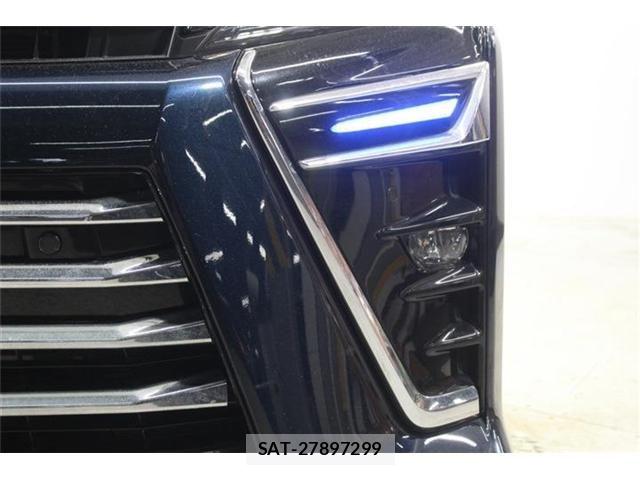 Toyota VOXY HYBRID 2019-12 7903622-20
