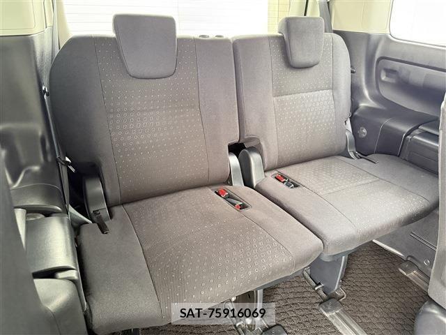 Toyota VOXY HYBRID 2014-05 7903625-11