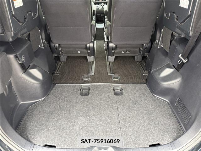 Toyota VOXY HYBRID 2014-05 7903625-15