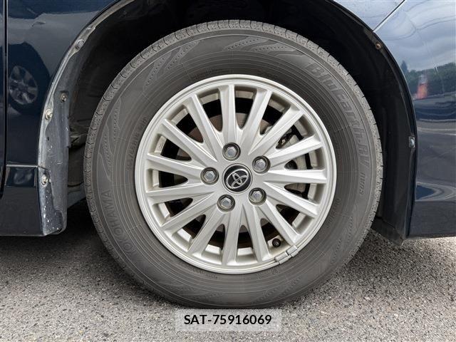 Toyota VOXY HYBRID 2014-05 7903625-19