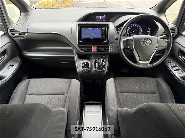 Toyota VOXY HYBRID 2014-05 7903625-4