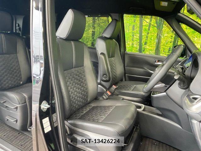 Toyota VOXY HYBRID 2025-12 7903615-7