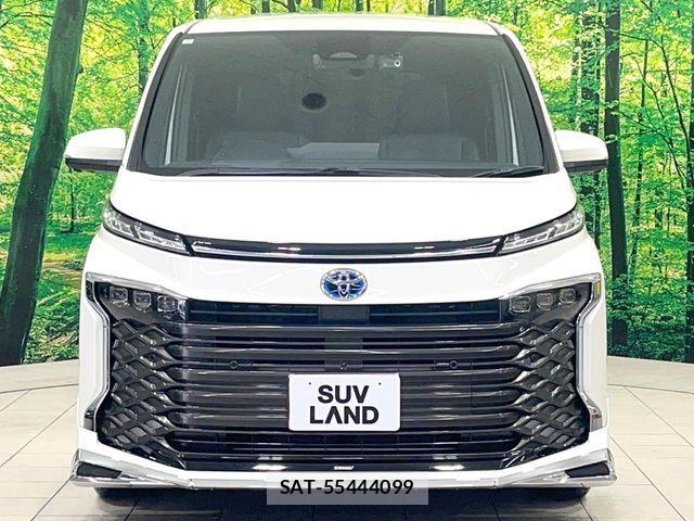Toyota VOXY HYBRID 2024-03 7903616-15