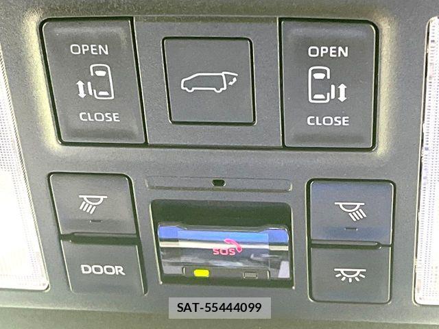 Toyota VOXY HYBRID 2024-03 7903616-6