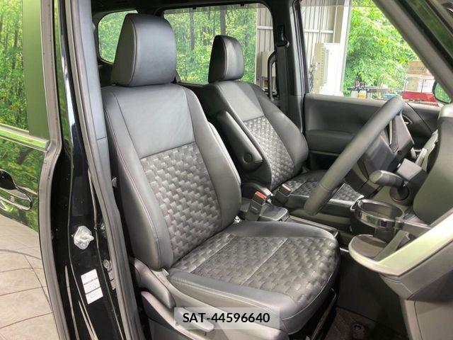Toyota VOXY HYBRID 2023-07 7903617-7
