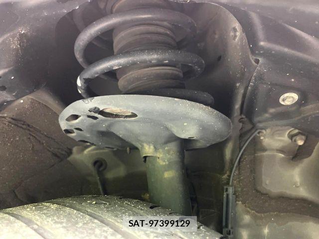 Toyota VOXY HYBRID 2020-01 7964372-19